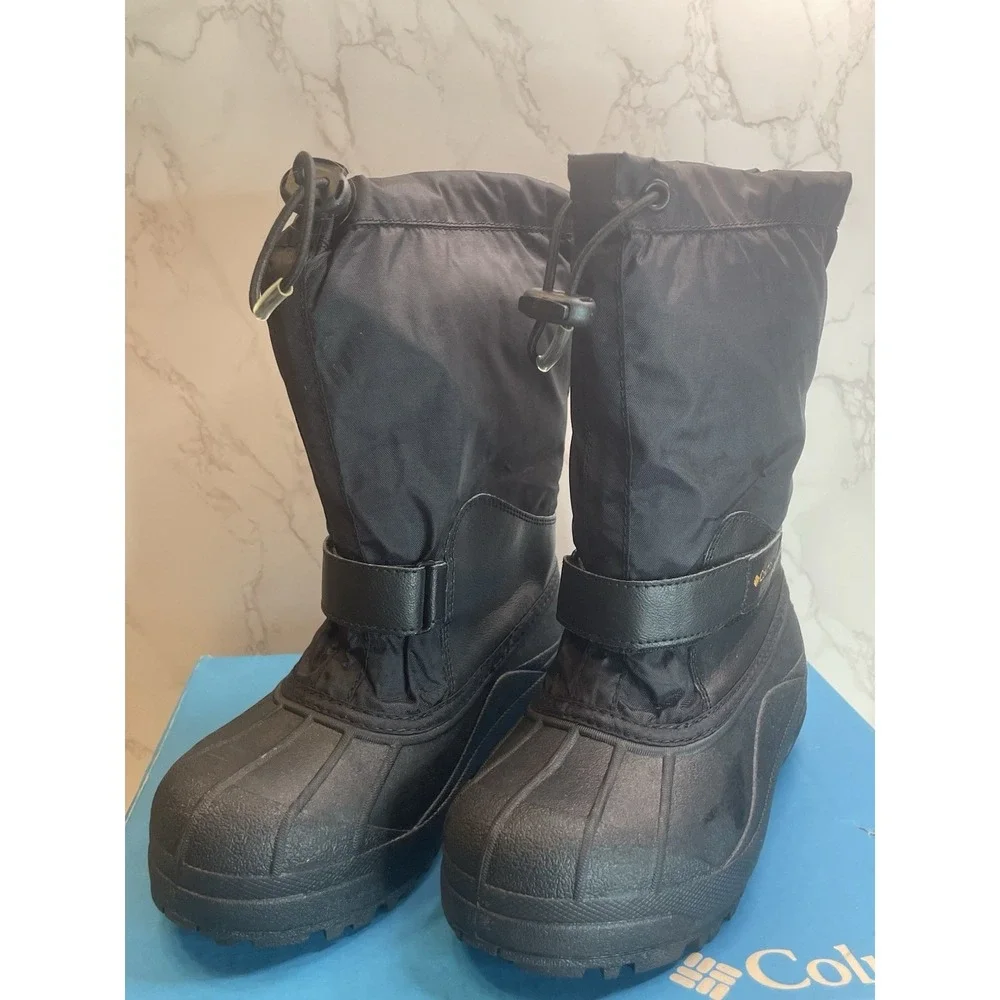 New Columbia Youth Size 4 Powerbug Forty